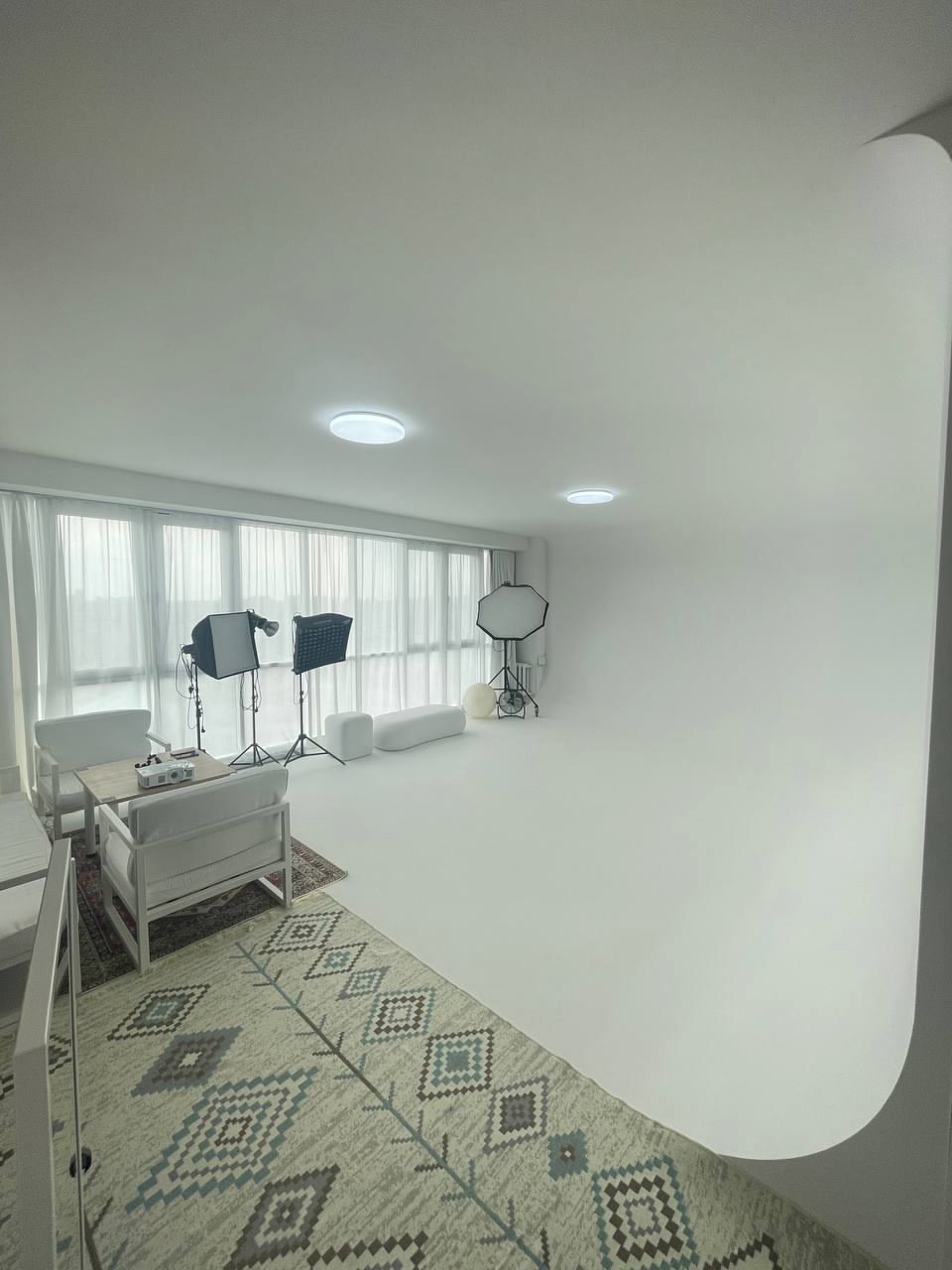 Фотостудия "White House" зал "Циклорама"