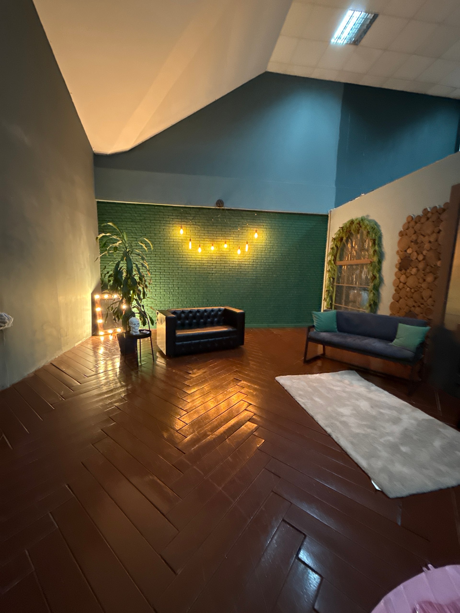 Фотостудия "Лампово" зал "Интерьерный"