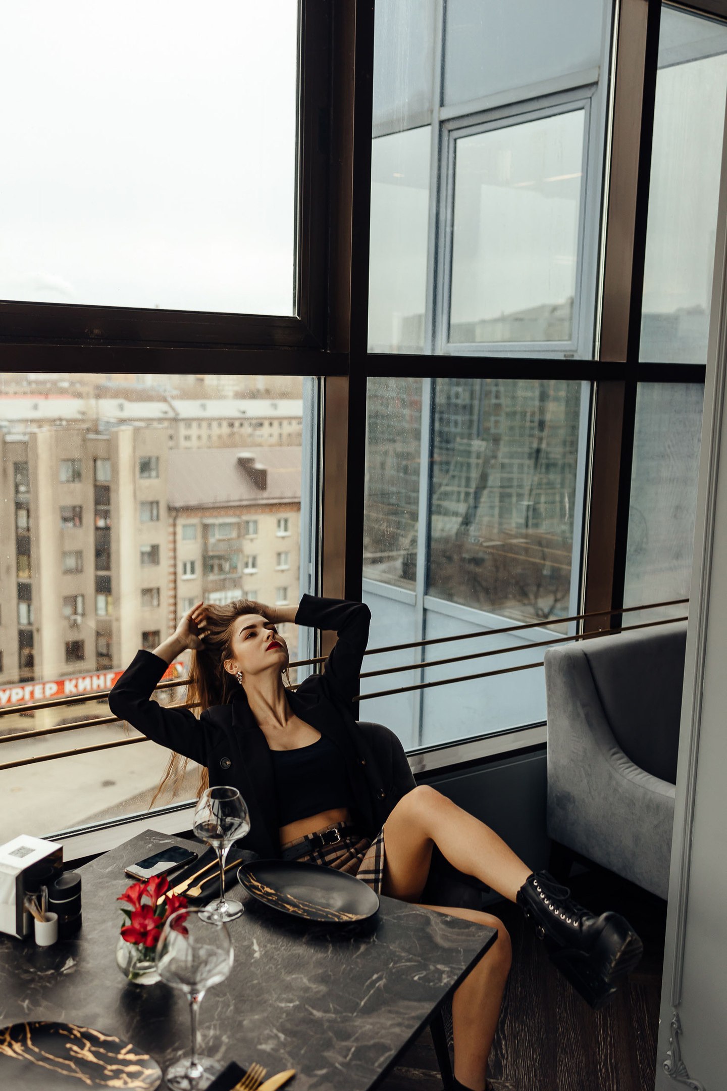 "Седьмое небо", ул.Мельникайте, 103а