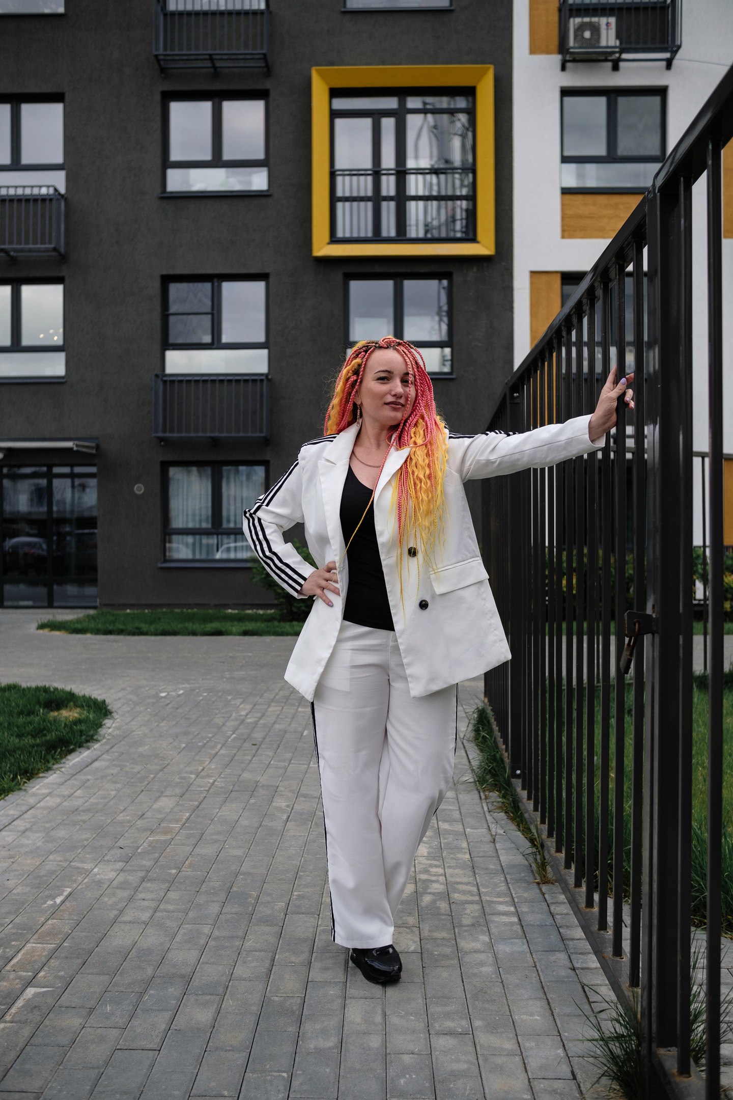 жк Биография