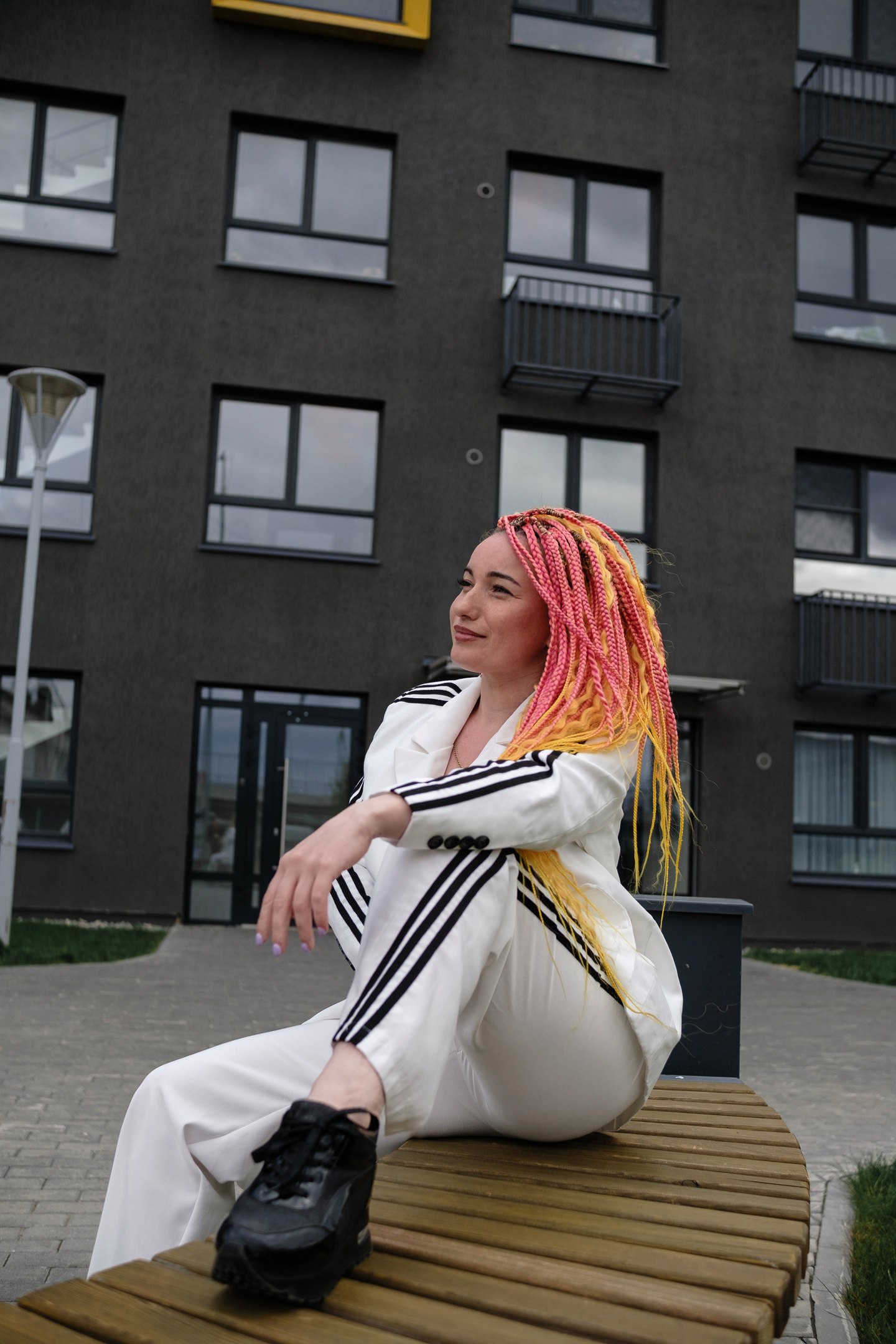 жк Биография