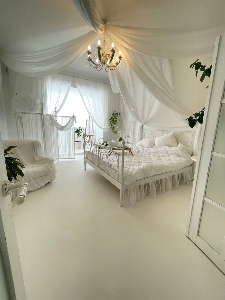 Фотостудия "White House" зал "Светлая гармония"