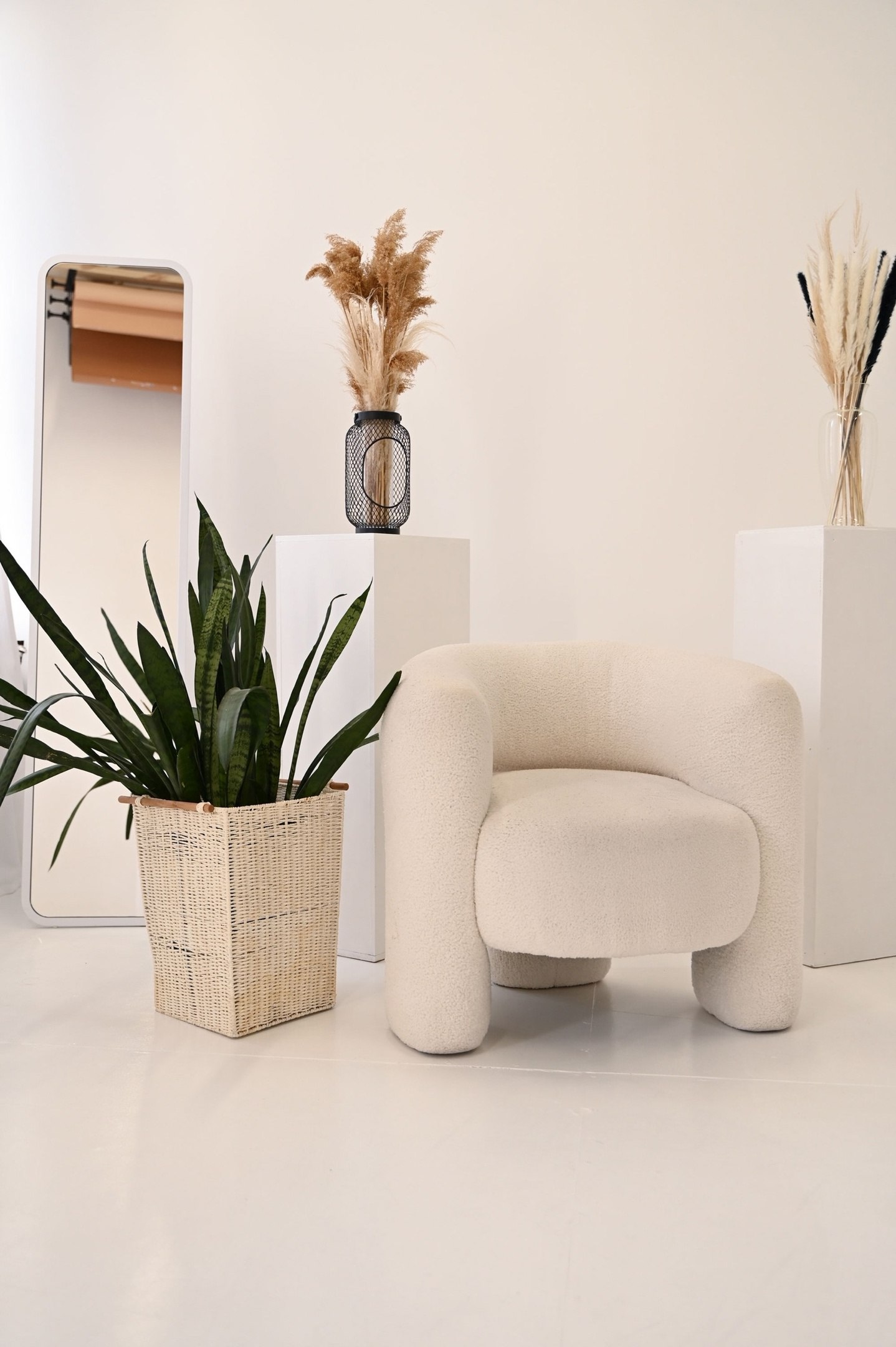 Фотостудия "Фотостудия ЧЁРНО/БЕЛАЯ" зал "Белый"