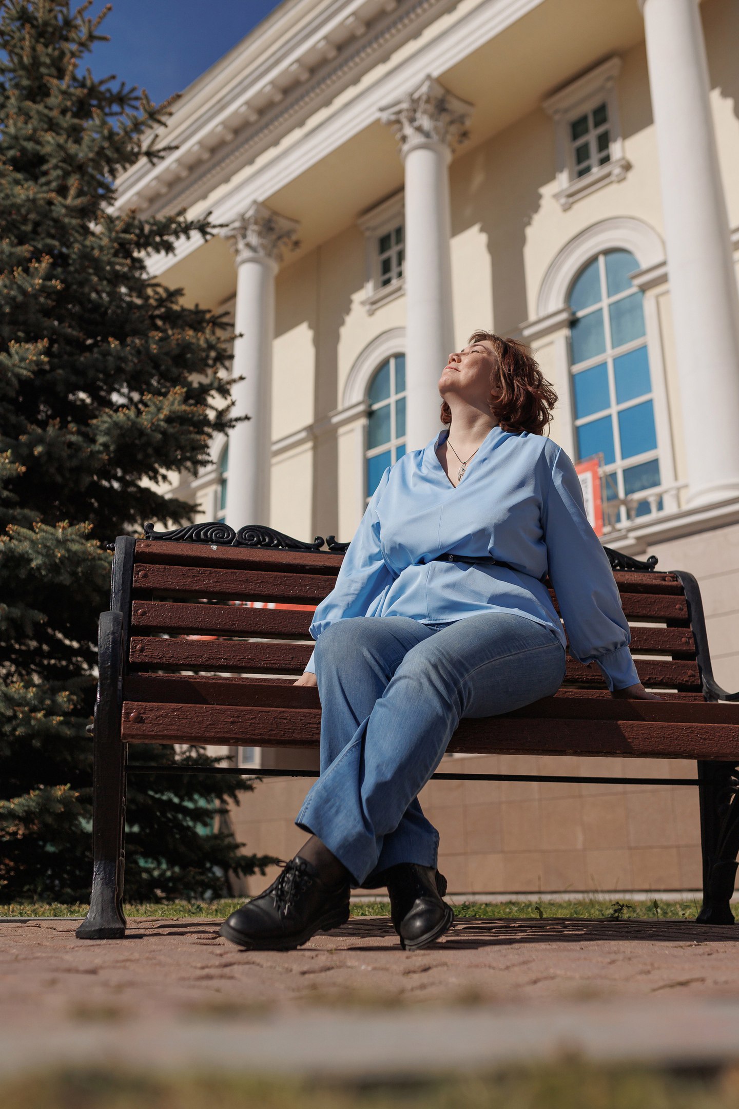 Драм Театр